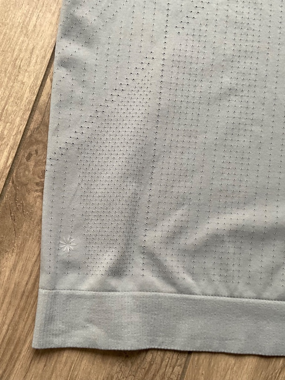 Athleta Perforated Textured Tank - Picture 5 of 6